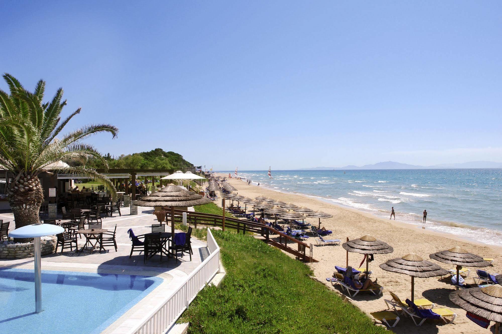 Robinson Kyllini Beach Kastro-Kyllini Bagian luar foto